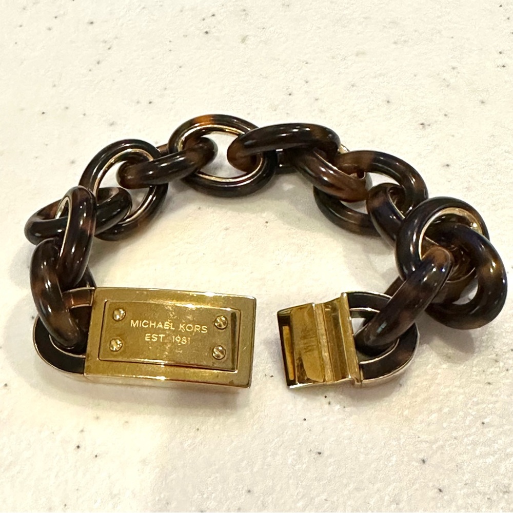 Michael Kors Bracelet.  Tortoise ID style in gold tone. - Picture 15 of 15